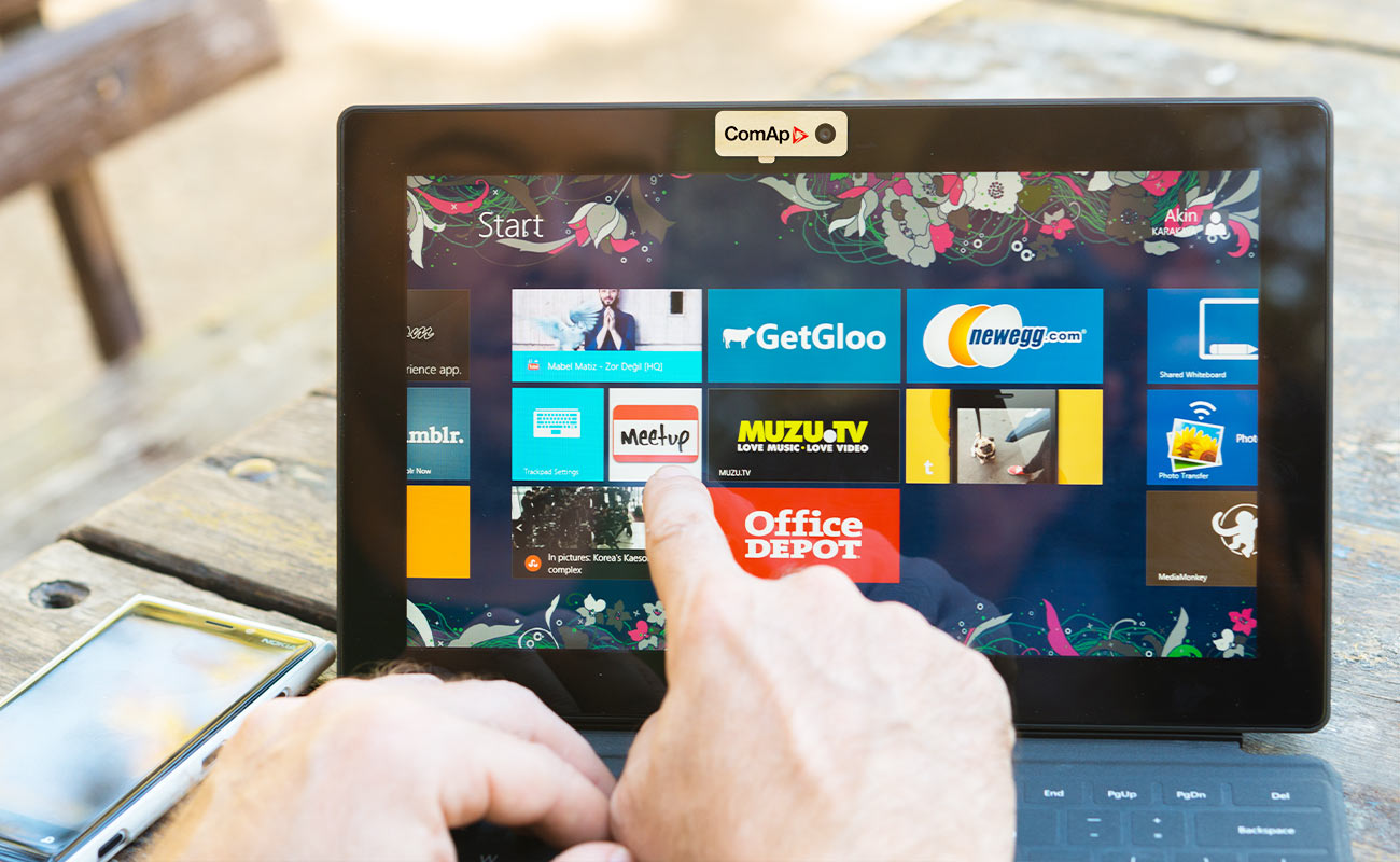 キャノピー - ロゴ入り木製ウェブカメラ カバー gallery thumbnail