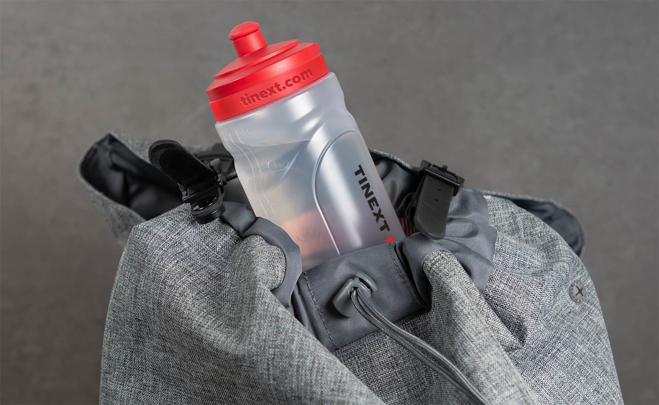 リフレッシュ - 特注プラスチック製ウォーターボトル gallery thumbnail