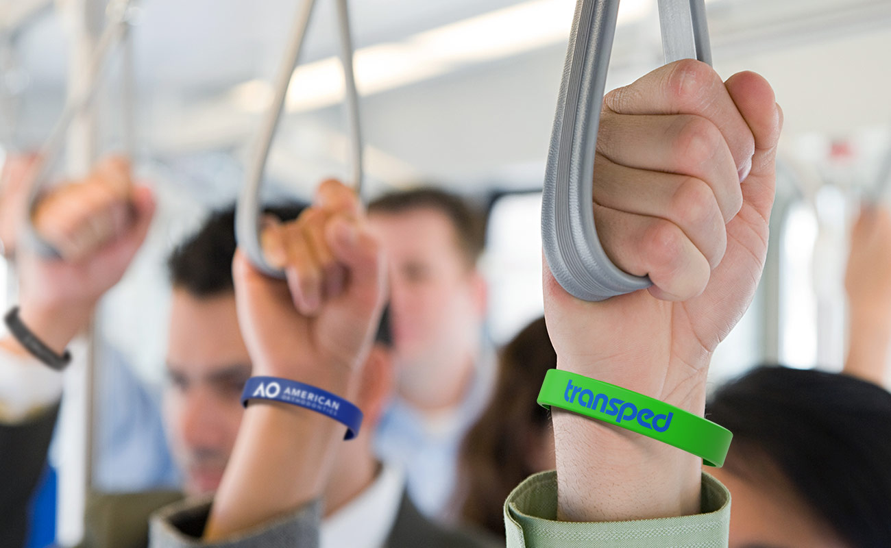 レヴォ - 特別仕様シリコンリストバンド gallery thumbnail