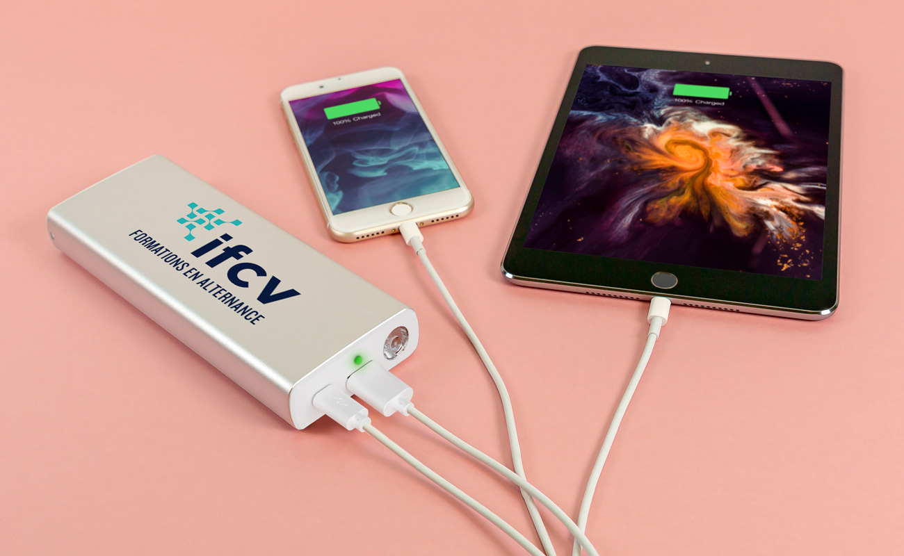 タイタン - オリジナルUSB充電器 gallery thumbnail