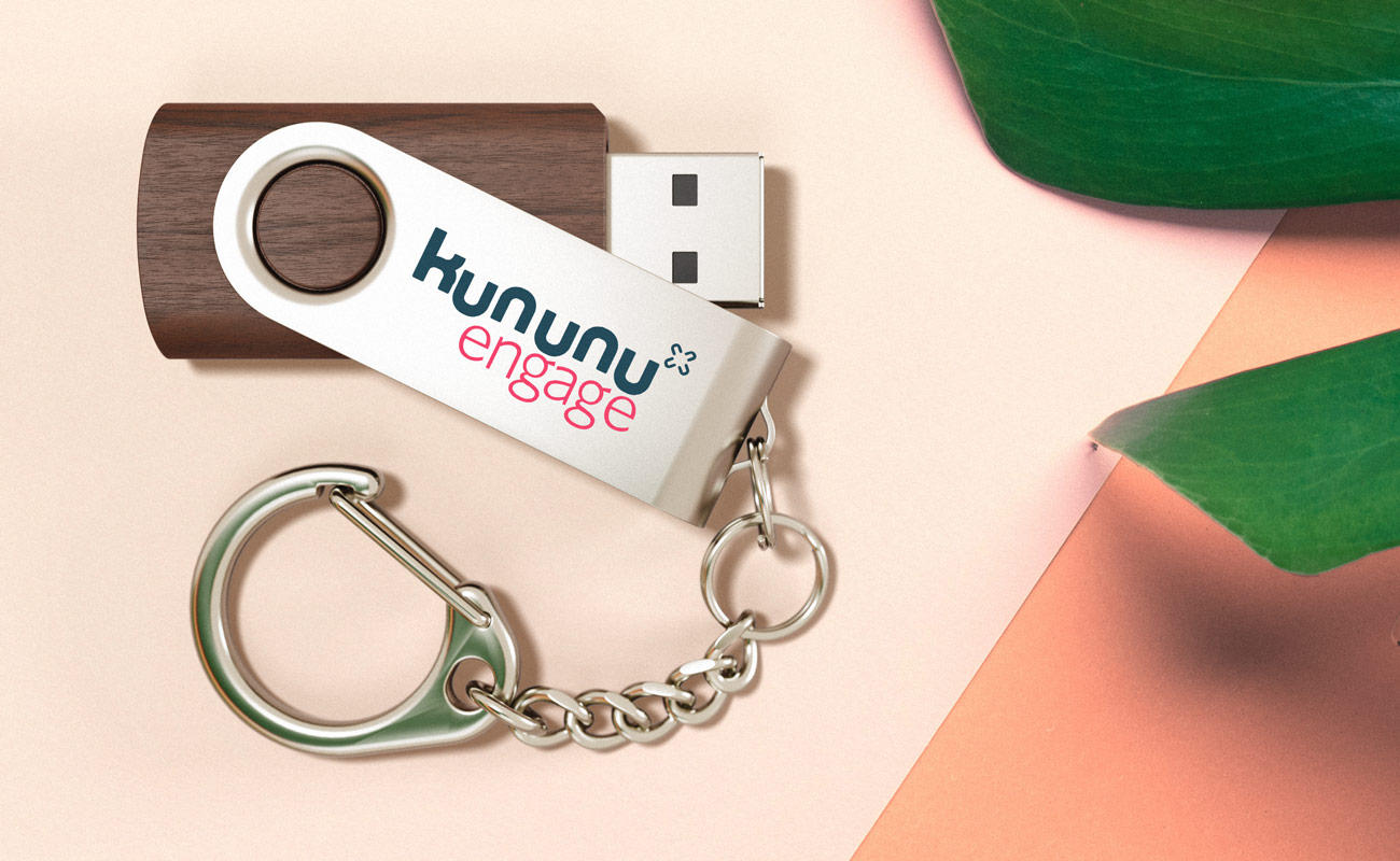 ツイスター・ウッド - 木製USBメモリ gallery thumbnail